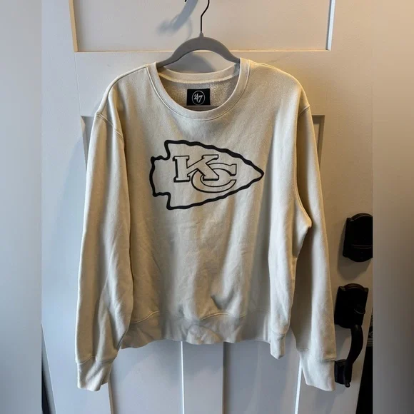 47 Cream Crewneck women’s Sweatshirt - Picture 1 of 3